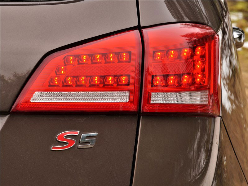 فروش باتری اورجینال جک اس 5